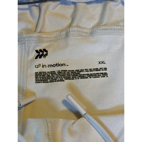 All In Motion Men's Soft Stretch Shorts 9", Stone Grey, Size XXL, NWT - Picture 3 of 5